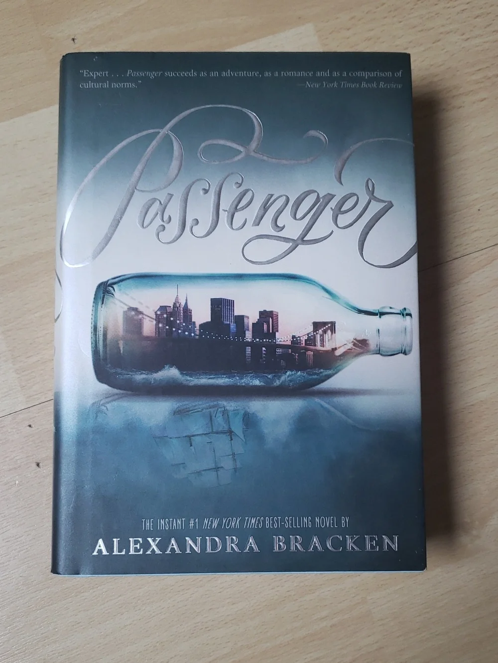 Passenger by Alexandra Bracken - Passenger Serie Vol 1